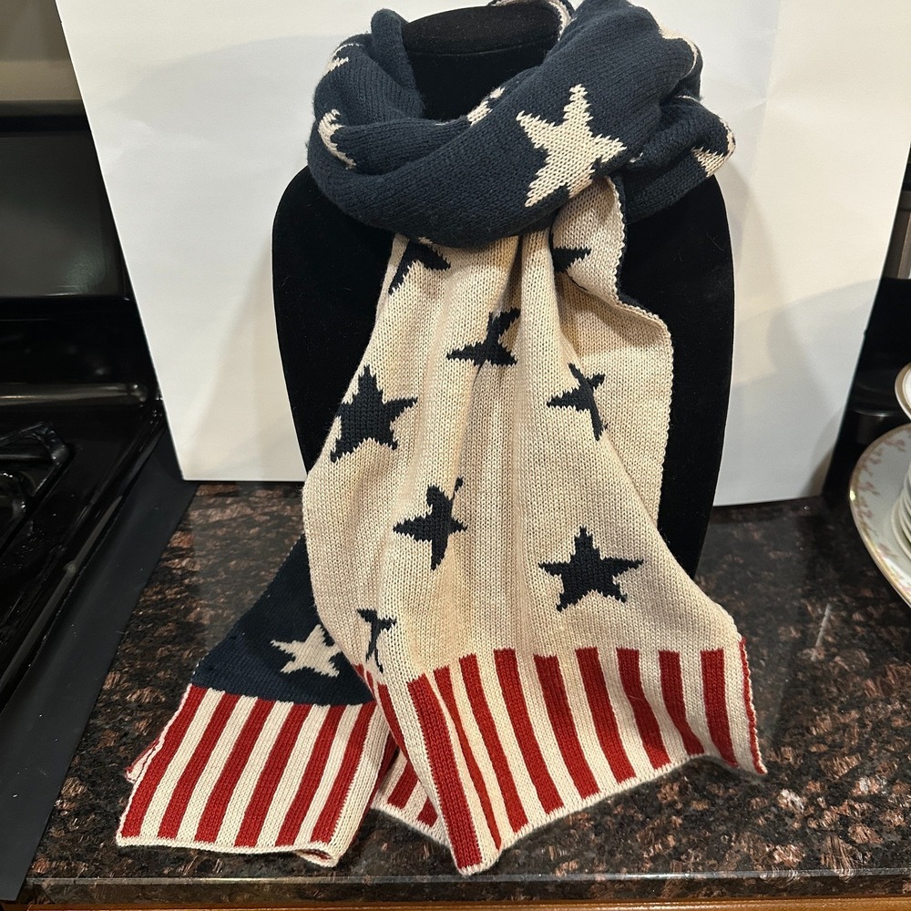 Modena American Flag Knit Scarf USA Stars Stripes Patriotic Acrylic Cream Blue